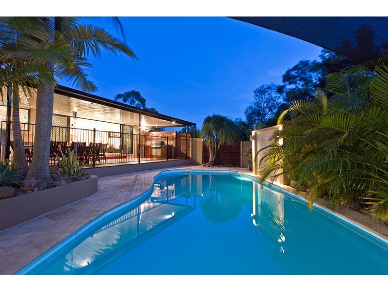 57 California Dr, Oxenford QLD 4210