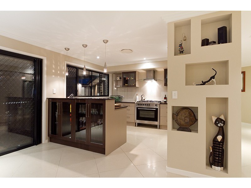 57 California Dr, Oxenford QLD 4210