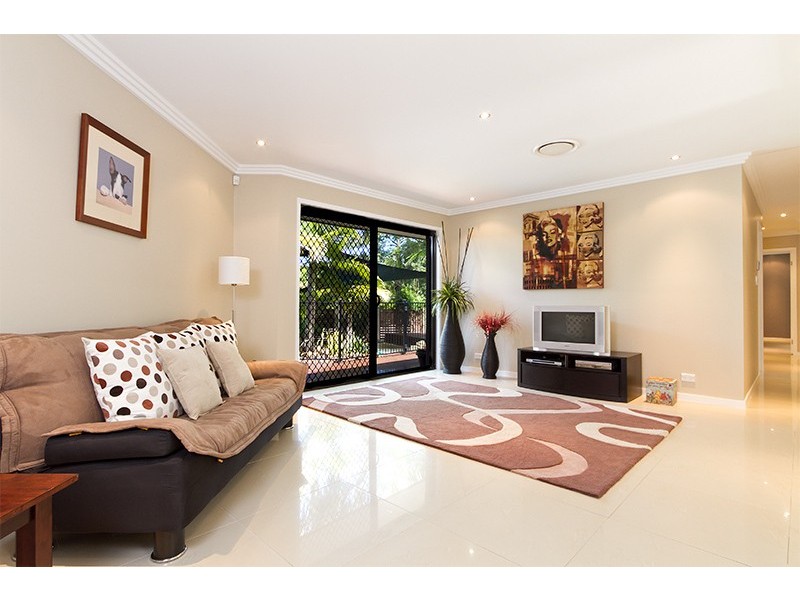 57 California Dr, Oxenford QLD 4210