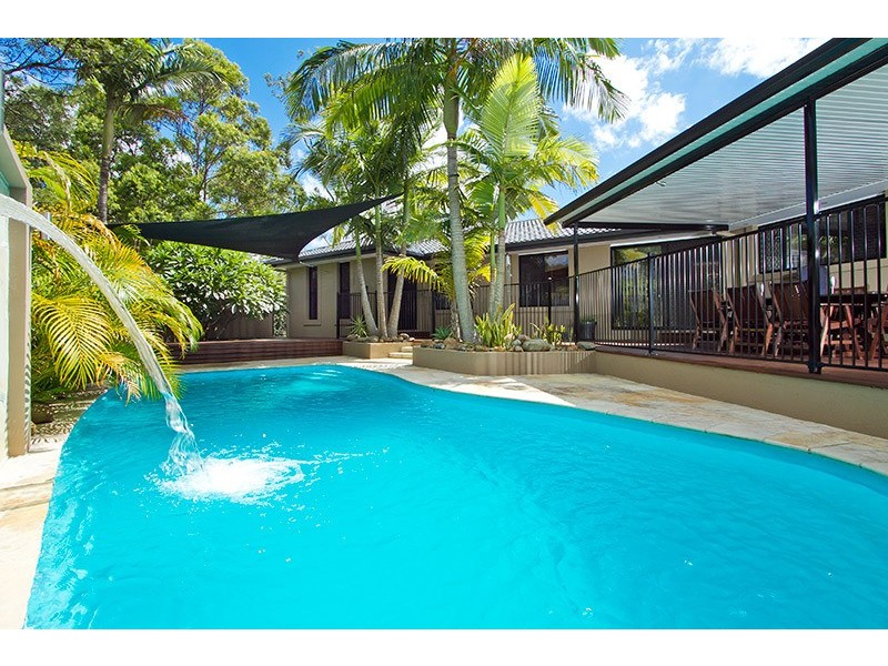 57 California Dr, Oxenford QLD 4210