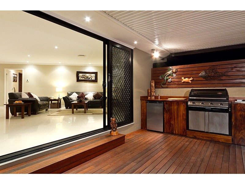 57 California Dr, Oxenford QLD 4210