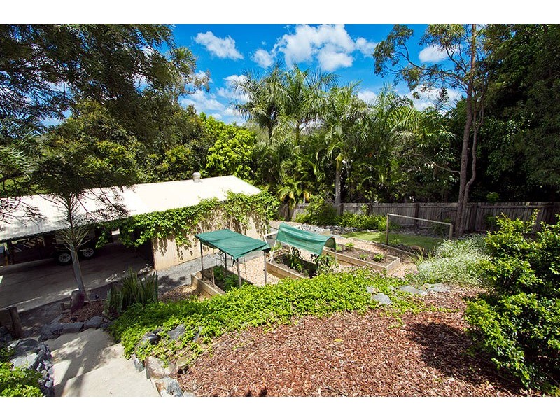 57 California Dr, Oxenford QLD 4210