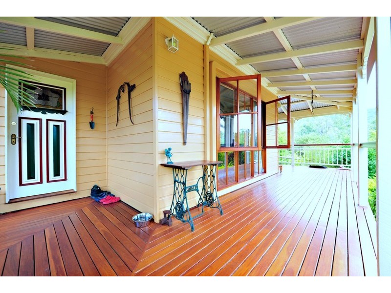 273 Foggs Road, Samford QLD 4520