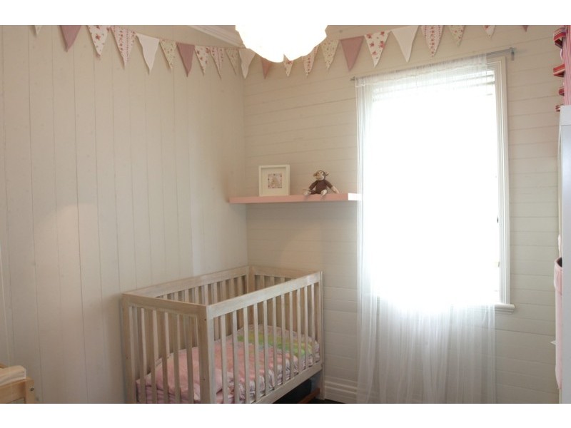 10 Drummond st, Greenslopes QLD 4120