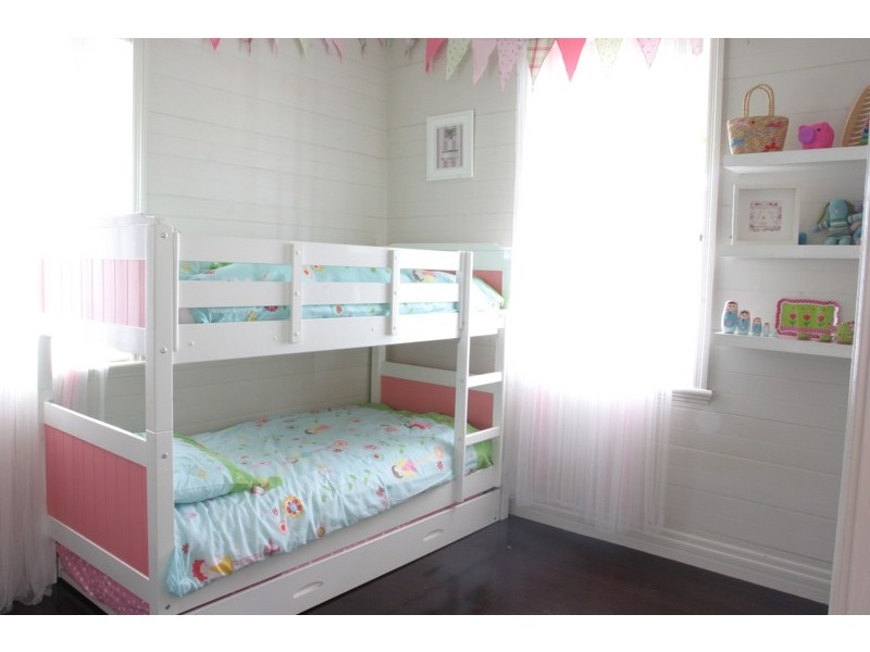 10 Drummond st, Greenslopes QLD 4120