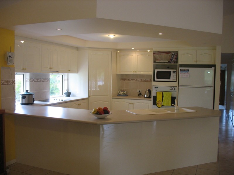 6 Showgrounds Drive, Samford QLD 4520