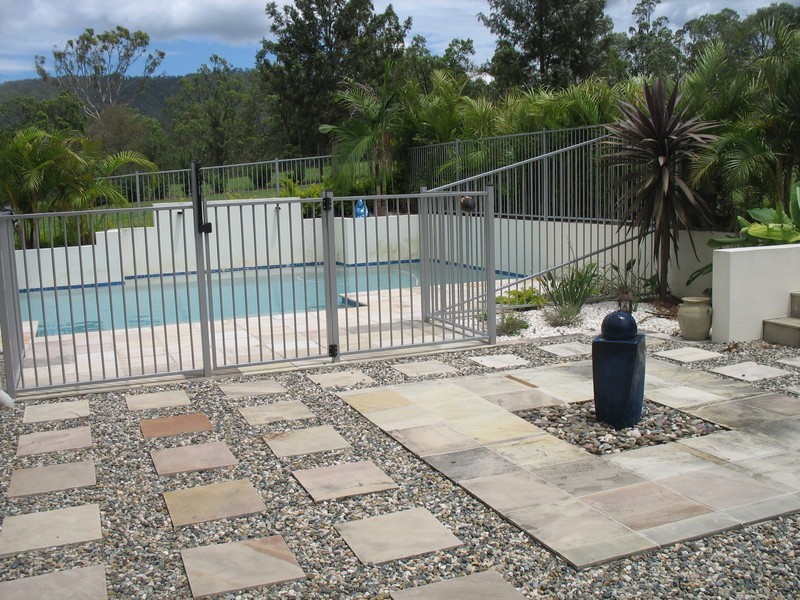 6 Showgrounds Drive, Samford QLD 4520