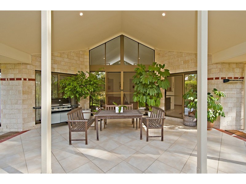 14 Retreat Court, Bunya QLD 4055