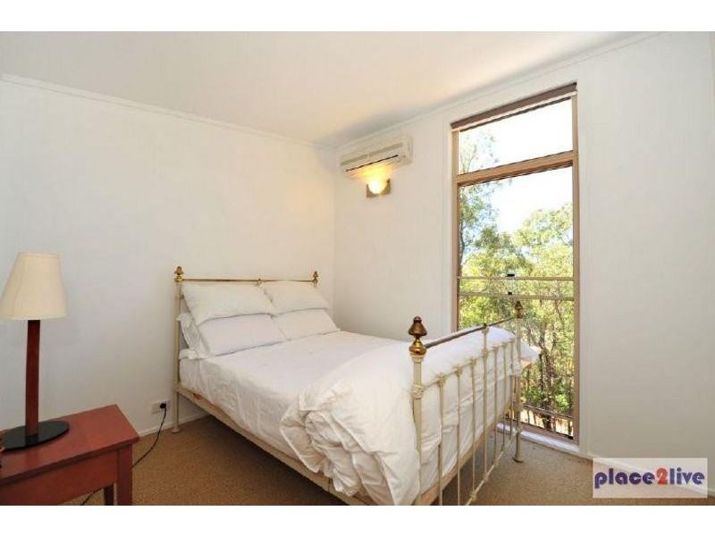 8 Cedardell Court, Samford QLD 4520