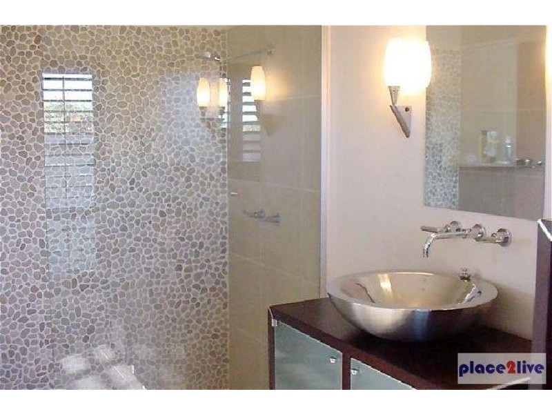 26 Shoalwater Court, Burleigh Waters QLD 4220