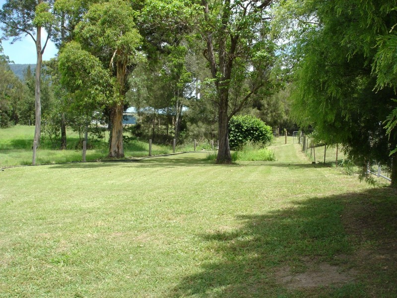 10 Endwood Ct, Samford QLD 4520