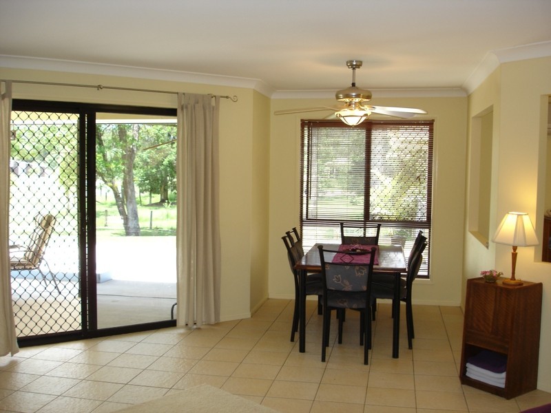 10 Endwood Ct, Samford QLD 4520