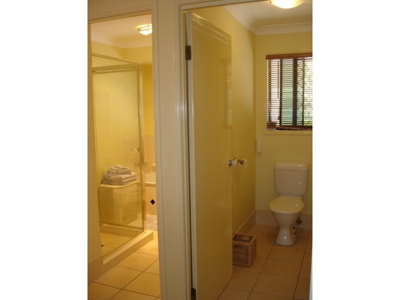 10 Endwood Ct, Samford QLD 4520