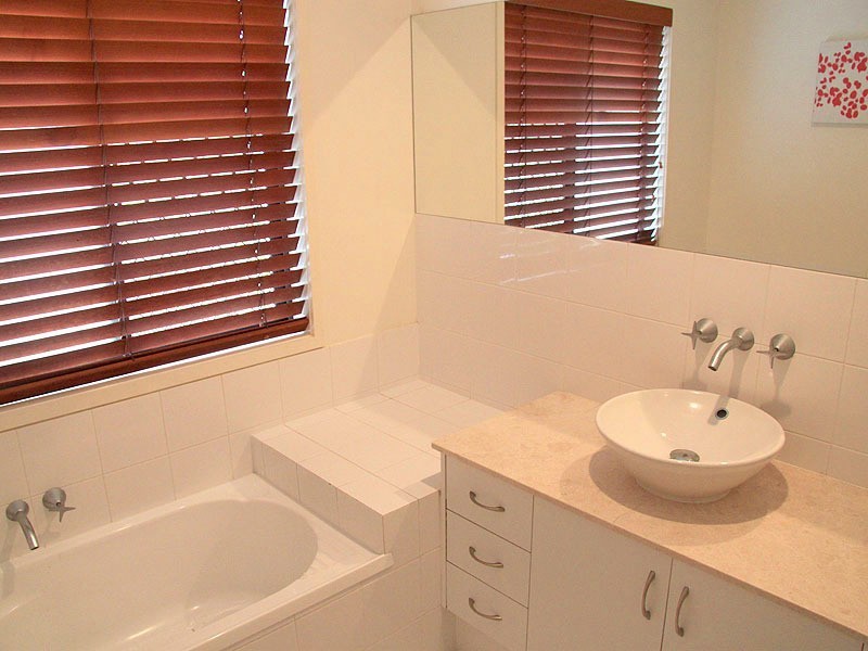 296 RON PENHALIGON WAY, Robina QLD 4226