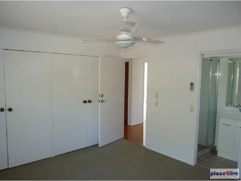 22 Goolman Street, Chapel Hill QLD 4069