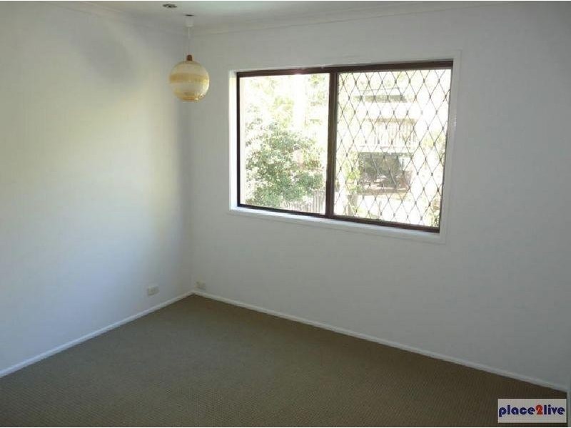 22 Goolman Street, Chapel Hill QLD 4069