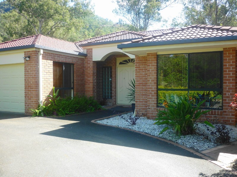 5 Woodbine Ct, Samford QLD 4520