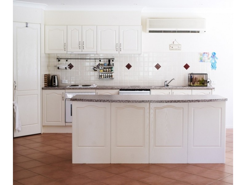 5 Woodbine Ct, Samford QLD 4520