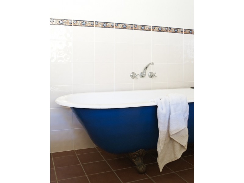 5 Woodbine Ct, Samford QLD 4520