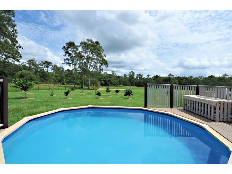 22 Davison Rd, Samford QLD 4520