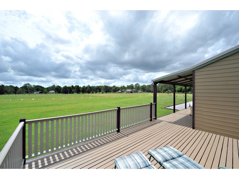 22 Davison Rd, Samford QLD 4520