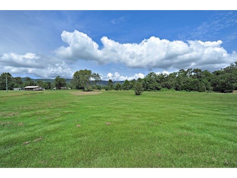 22 Davison Rd, Samford QLD 4520