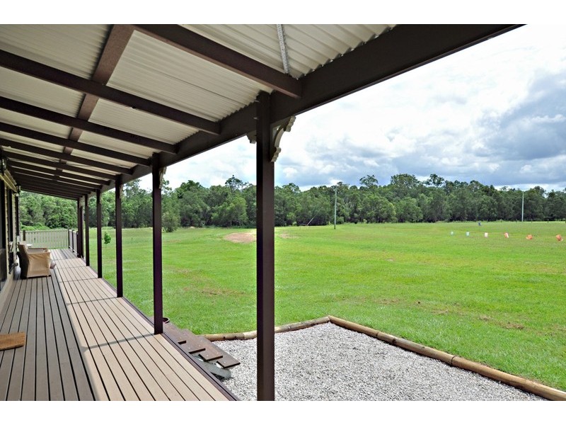 22 Davison Rd, Samford QLD 4520