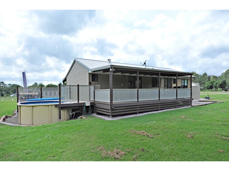 22 Davison Rd, Samford QLD 4520