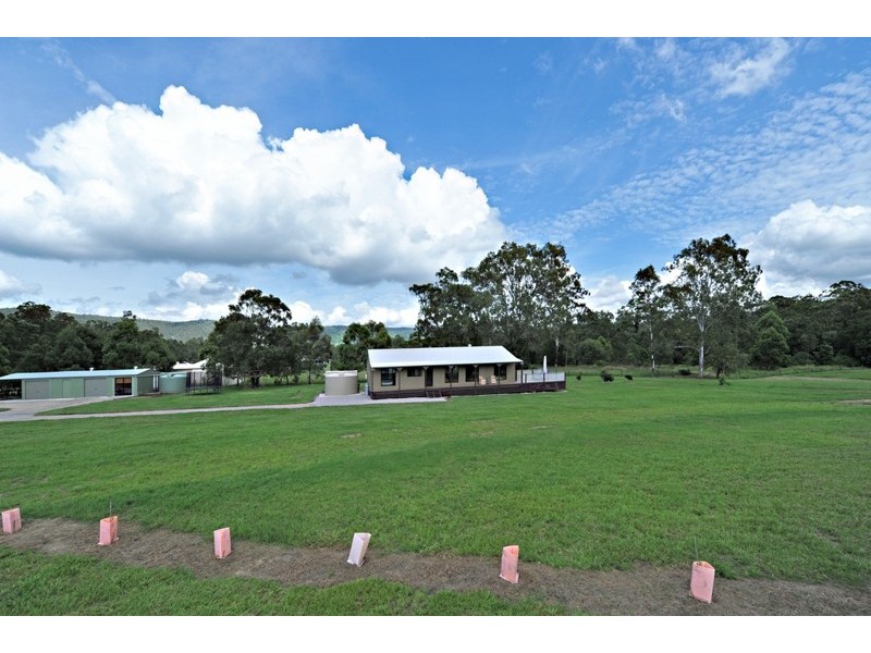 22 Davison Rd, Samford QLD 4520