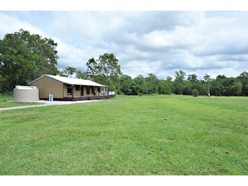 22 Davison Rd, Samford QLD 4520