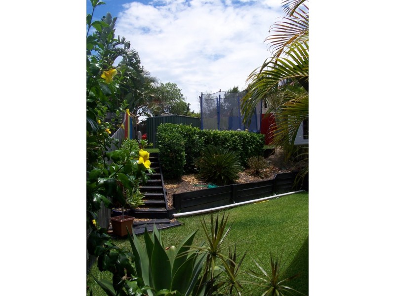 7 Osira Close, Eatons Hill QLD 4037