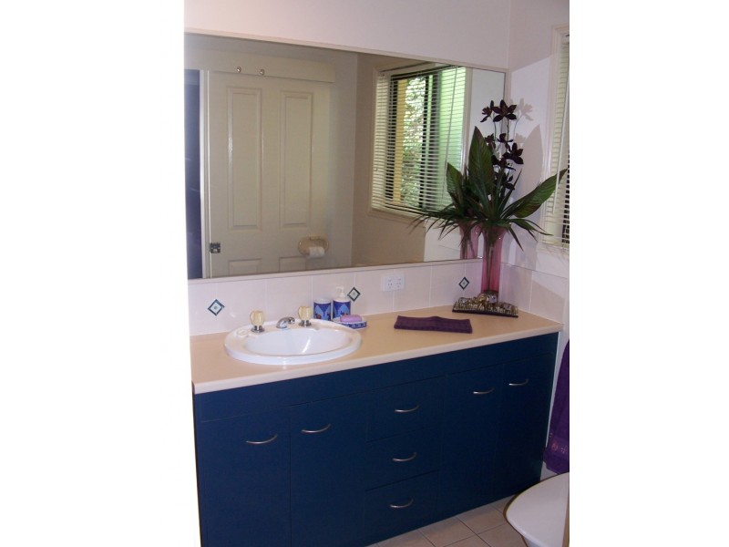 7 Osira Close, Eatons Hill QLD 4037