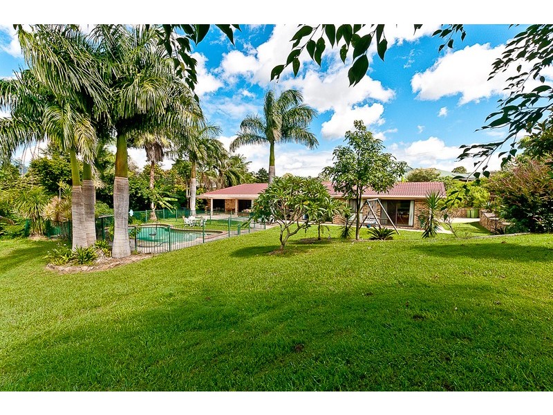 49 Greenwood Crs, Samford Valley QLD 4520