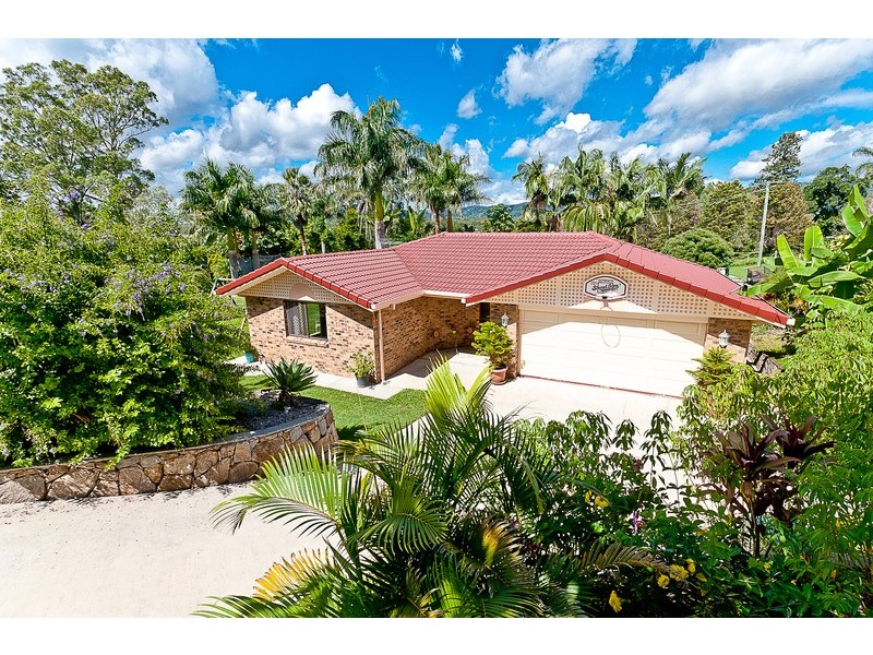 49 Greenwood Crs, Samford Valley QLD 4520