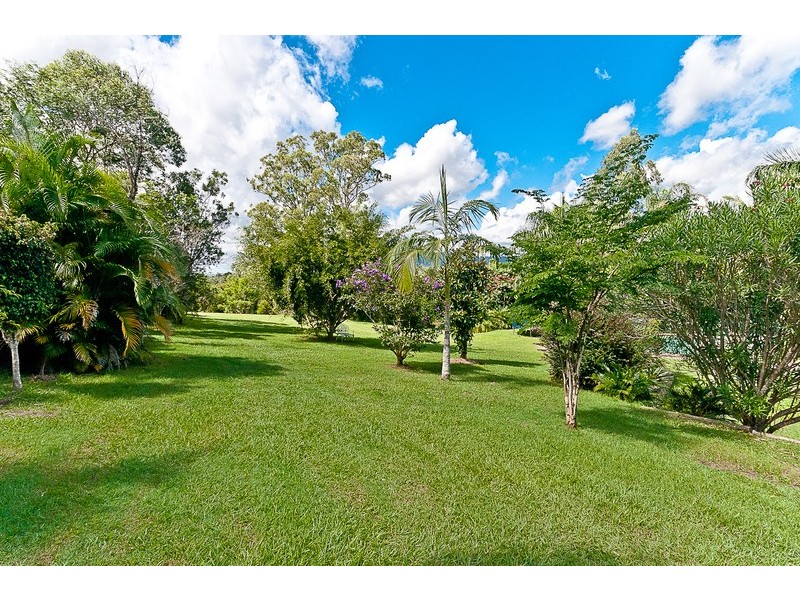49 Greenwood Crs, Samford Valley QLD 4520