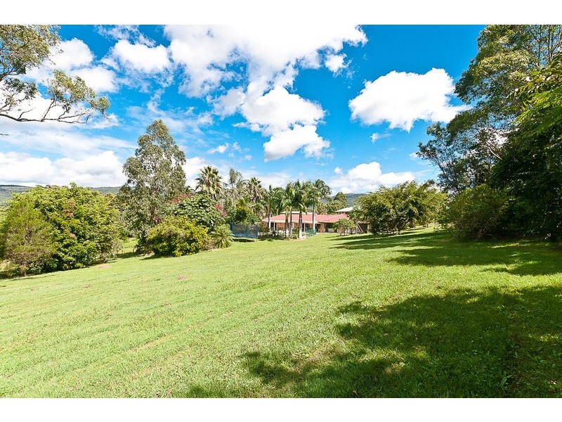 49 Greenwood Crs, Samford Valley QLD 4520