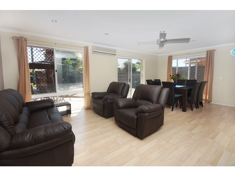 78 Lapoinya Cr, Warana QLD 4575