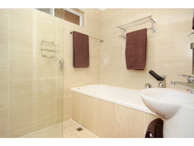 78 Lapoinya Cr, Warana QLD 4575