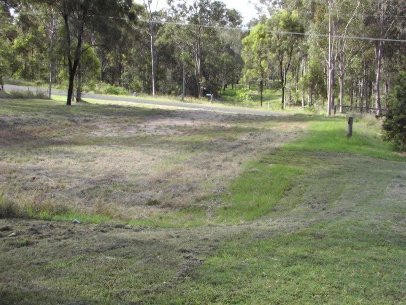 105 Koreelah St, Upper Lockyer QLD 4352