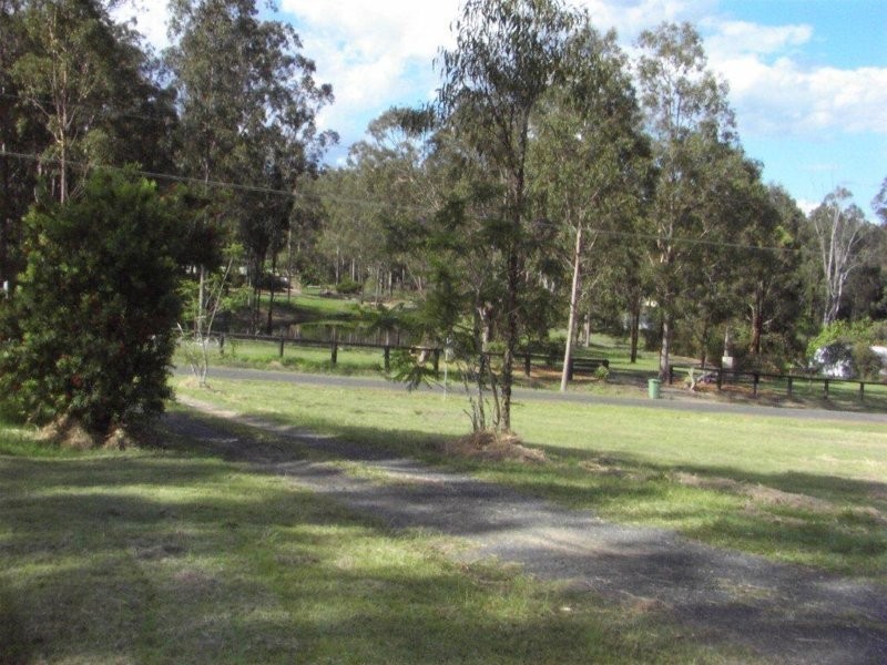 105 Koreelah St, Upper Lockyer QLD 4352