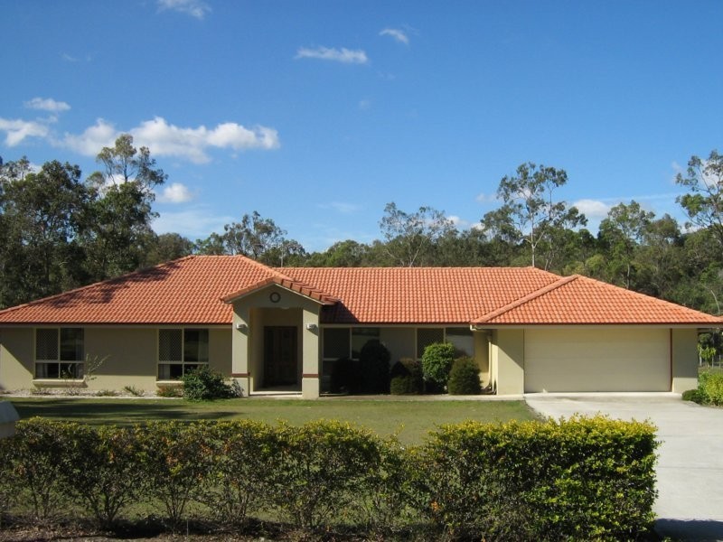 6 Sandstone Rd, Greenbank QLD 4124