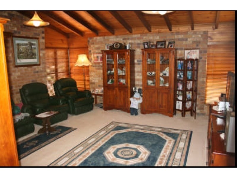 281 Kearney St, Kearneys Spring QLD 4350