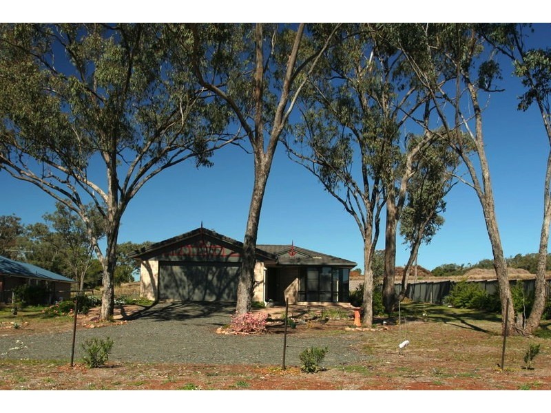 14 Kookaburra Ct, Meringandan West QLD 4352