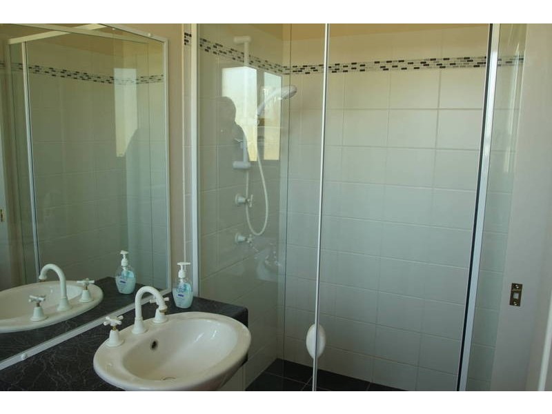 14 Kookaburra Ct, Meringandan West QLD 4352