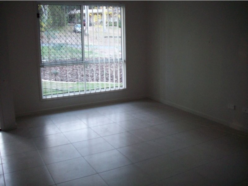 15b Nimerette St, Bellbird Park QLD 4300