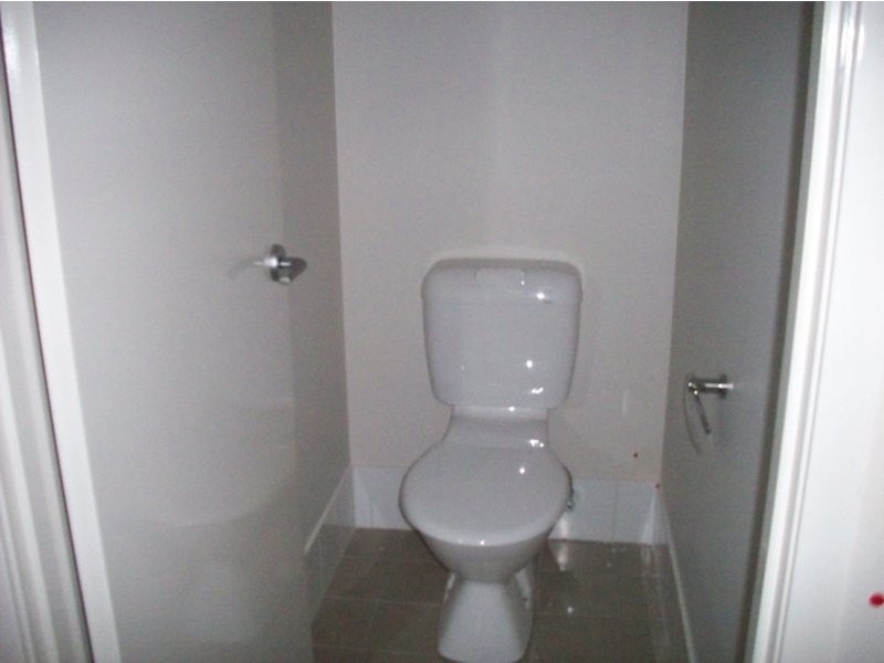 15b Nimerette St, Bellbird Park QLD 4300