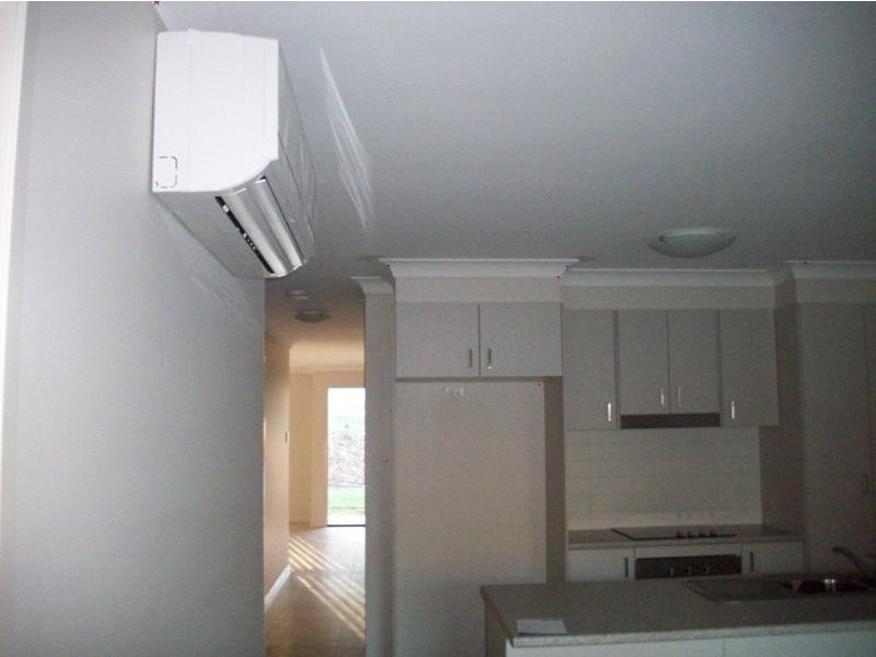 15b Nimerette St, Bellbird Park QLD 4300