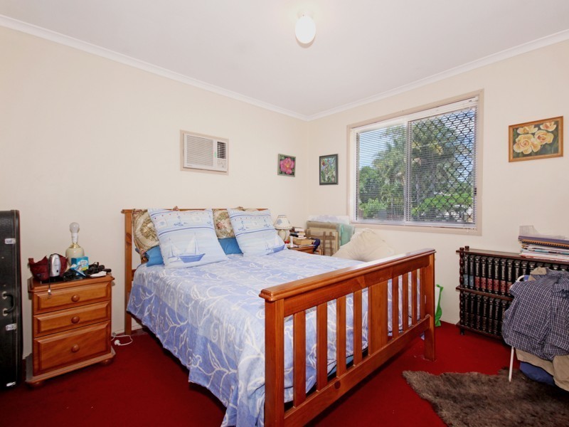 27 Cowper Ave, Eagleby QLD 4207