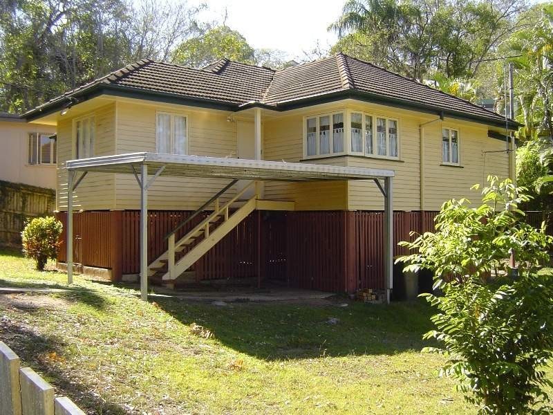172 Indooroopilly Rd, St Lucia QLD 4067