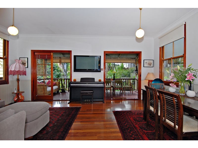 23 Dover Street, Red Hill QLD 4059